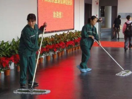 廣州辦公樓保潔工工作標準